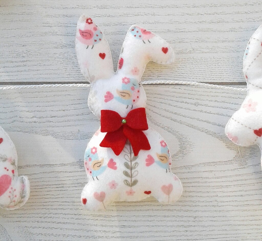 Striscione Pasquale Con Coniglietti E Carote - 3 Metri, Ghirlanda 'Happy Easter' Con Perline In Legno