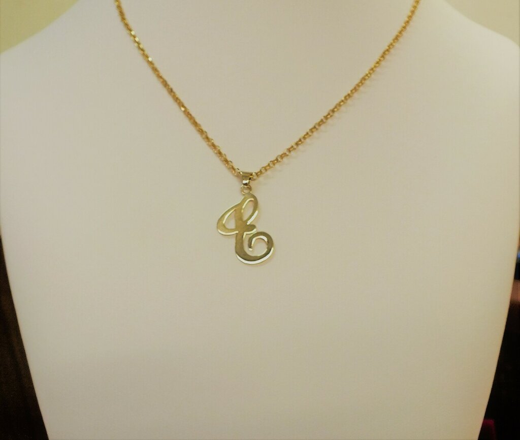 Ciondolo In Acciaio Lettera "M" Con Collana