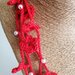 Collana cotone rosso con fiori e perline