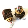 Orecchini brownies al cioccolato con gelato alla nocciola, panna e ciliegie - idea regalo kawaii handmade