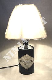 Lampada da tavolo Gin Hendrick's realizzata a mano