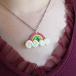 Collana Betsey Johnson Con Ciondolo Barboncino E Cristalli Arcobaleno - Placcata Oro - Regalo Con Sacchetto Omaggio