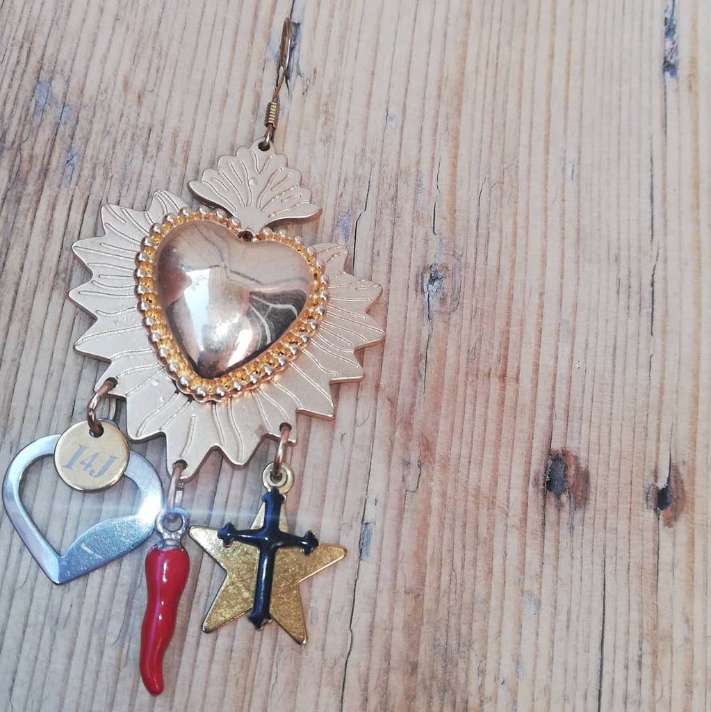 18 Ciondoli Cuore Sacro Gotici In Oro - Per Gioielli Fai Da Te, Halloween, Collane E Bracciali