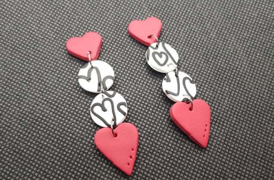 Orecchini cuore bianco nero rosso fimo pasta polimerica 3 Orecchini cuore bianco nero rosso fimo pasta polimerica 3