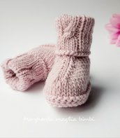 Stivaletti neonata - colore rosa con trecce - pura lana merino superwash