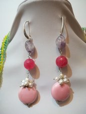 Orecchini lunghi rosa viola perle di fiume 
