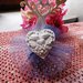 Cuore con colobe - coppia  in gesso ceramico profumato su tulle 