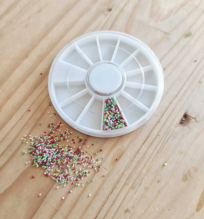 Contenitore Portatile Per Strass E Perline – 30 Scomparti, Doppia Cerniera, Con Kit Utensili E 2000 Perline