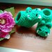 Scarpine neonato uncinetto forma a coccodrillo, in lana verde, fatto a mano