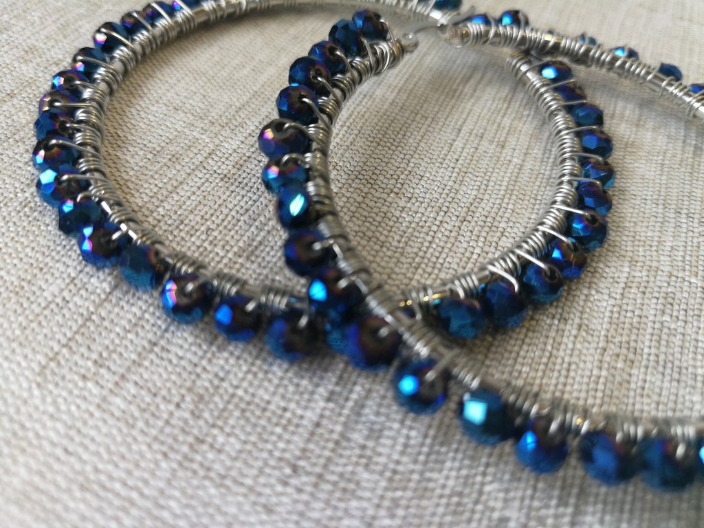 Orecchini pendenti con cristalli blu, idea regalo. - Gioielli - Ore