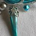 Orecchini soutache pendenti turchese e argento con perle, cristallo e madreperla. "Turquoise Tusk"