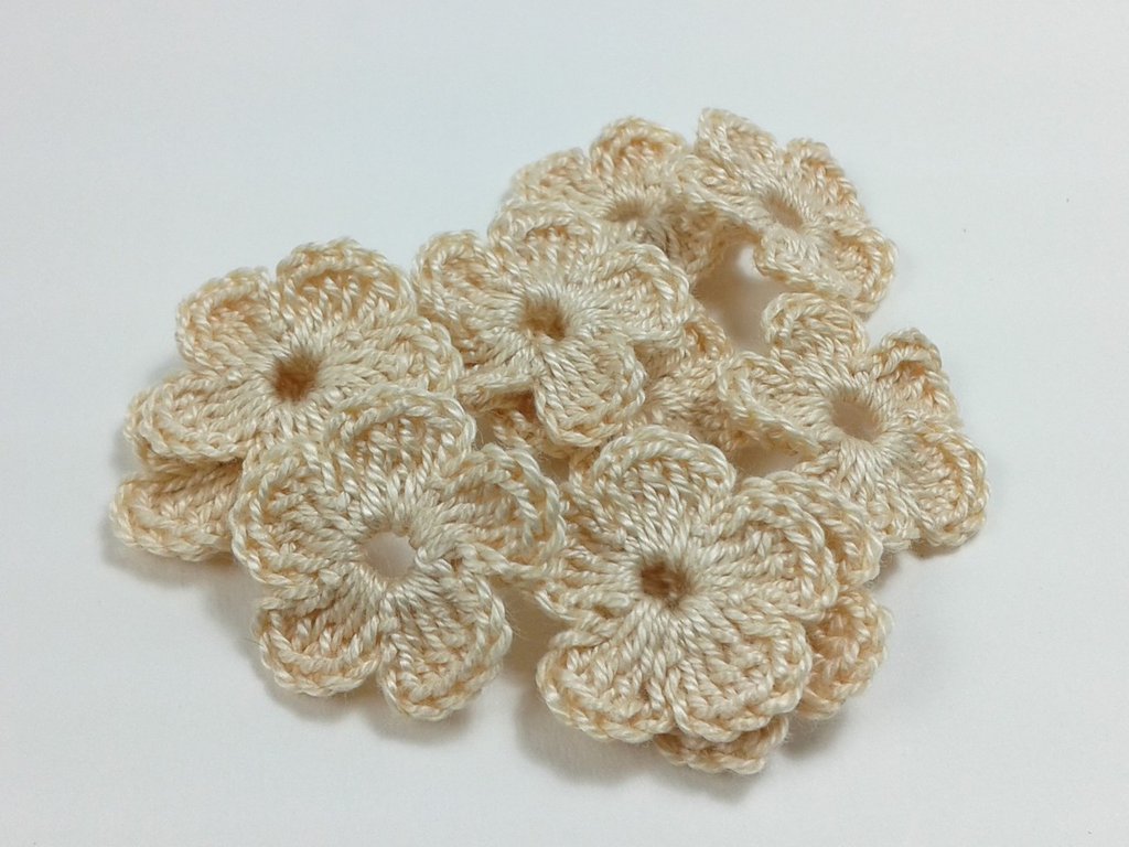 Appliqués Fleurs Au Crochet Avec Perles – Mini Décorations Faites Main, 5 Pièces, Italie