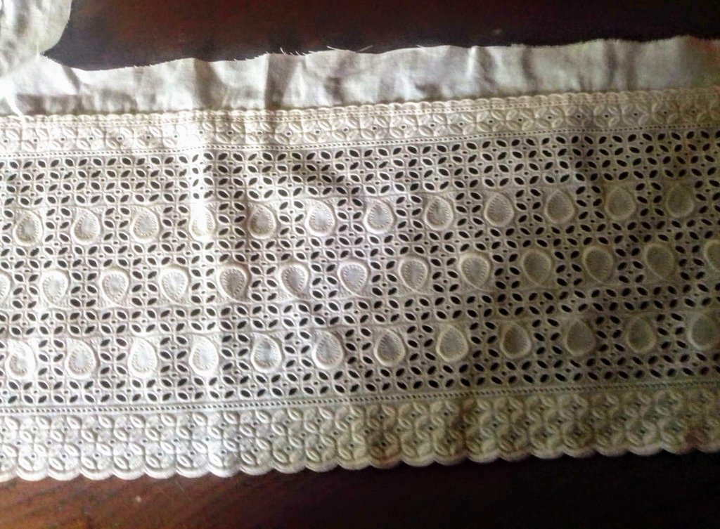 Tovaglia In Pizzo Ad Ago Stile Veneziano Ricamato Madeira In Colore Avorio/écru - Italia - Foto 14