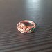 Anello wire in rame piccola rosa con agata verde