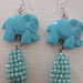 Orecchini pendenti con elefantino in resina azzurro 