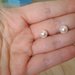 Orecchini perno Kate Middleton perla minimal regalo