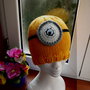 Cappello in lana, forma di Minions, fatto a mano