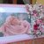 Cornice portafoto in plexiglas per nascita bimba, fiori e boccioli cuciti a mano