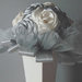 Bouquet di rose grigio e avorio