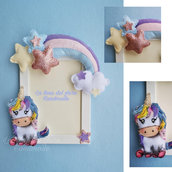 Cornice personalizzata / quadretto nascita con arcobaleno e unicorno.