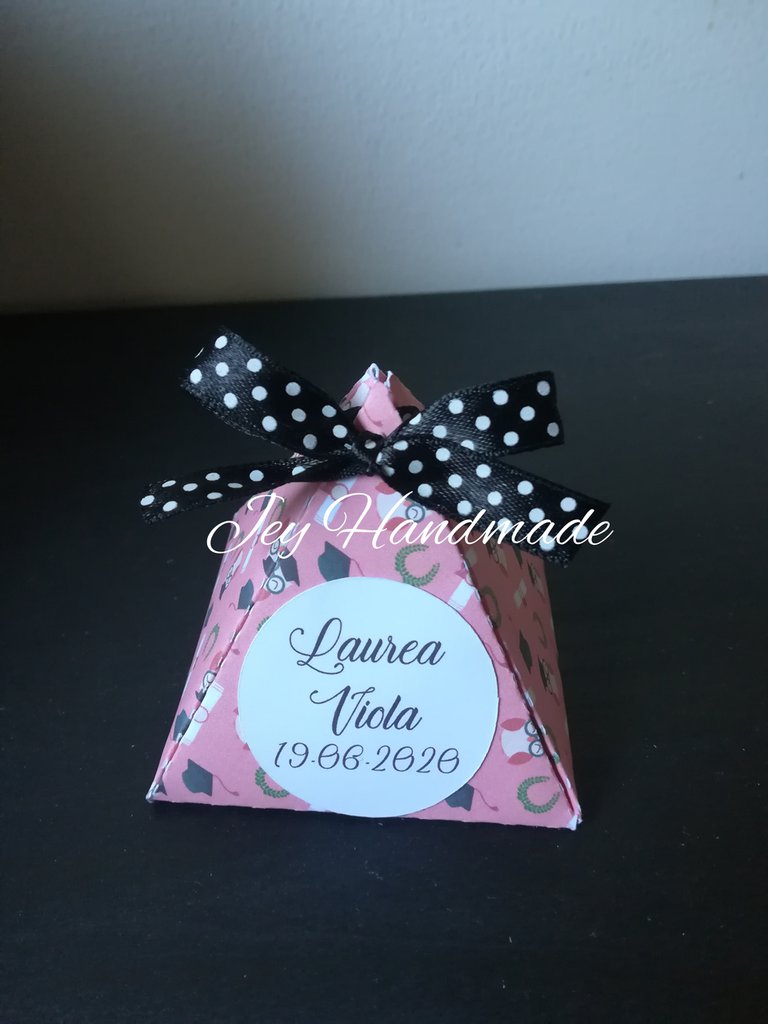 10 Sacchetti Portaconfetti In Velluto Rosso Scuro Con Coulisse E Perla - 15x14 Cm, Per Matrimoni, Lauree E Regali