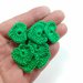 Mini Cuori verde smeraldo a uncinetto per applicazioni / Set di 10 cuori.