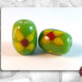 15 Perle vetro - Barile  - 18 x 13,5 mm - Colore: Verde Acido con disegni rosso, bianco e giallo
