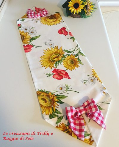 Runner Da Tavola Pasquale 33x182 Cm – Motivo Uova E Foglie, Colore Bianco, Decorazione Per Sala Da Pranzo