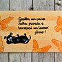 Targhetta in legno farfalle arancio con cane-13x25cm