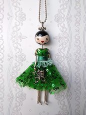 Collana con ciondolo bambolina francese. French doll pendant necklace.