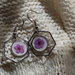 orecchini in acciaio con fiore lilla 