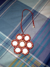 collana con ciondolo di fiore rosso (n°578/579)