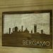 Bergamo skyline con luci in Stringart 