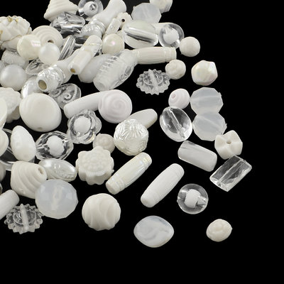 Lotto 50 grammi perle acrilico mix di forme, bianco Lotto 50 grammi perle acrilico mix di forme, bianco