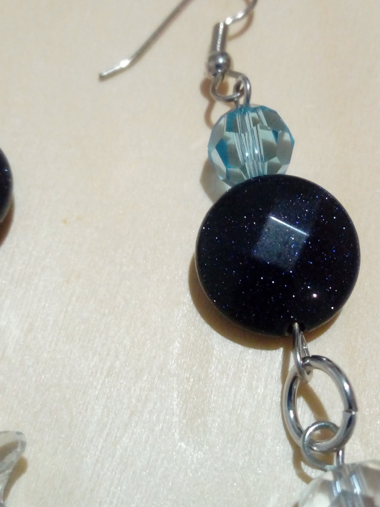 Orecchini pendenti Yves Saint Laurent YSL Vintage con logo massiccio e diamante