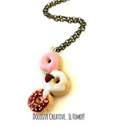 Collana donut - ciambelle alle fragole, cioccolato, glassa handmade - miniature - idea regalo kawaii