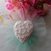 Cuore con margherite in gesso ceramico profumato su tulle 