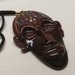 ciondolo maschera africana in legno lavorata a mano