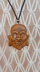 ciondolo maschera buddha cinese in legno lavorato a mano
