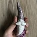 Coppia di gnomo di Natale | ceramica dipinta a mano viola e marrone 