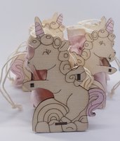 Unicorno portaconfetti in legno