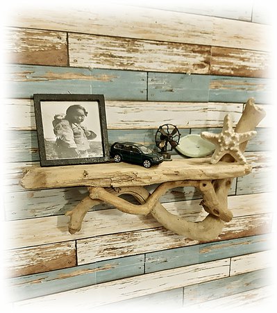 Mensola da parete con legno di mare - Per la casa e per te