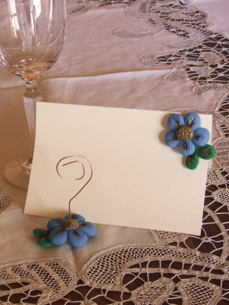 Thun Offerte Lampo THUN, Set 5 Segnaposto A Forma Di Una Margherita In Ceramica Decorata A Mano 2x1x2 Cm H