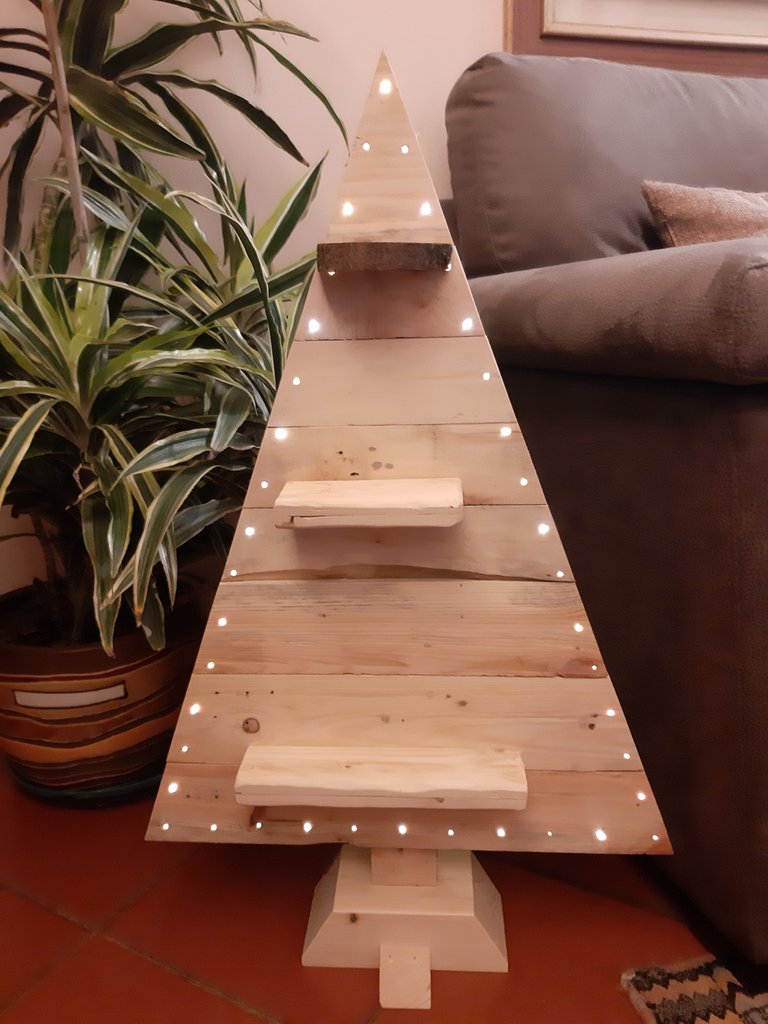 Albero di Natale in Legno - Feste - Natale - di Giobox | su MissHobby