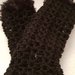 Mezzi guanti realizzati all'uncinetto in misto lana lurex con rifinitura in finta pelliccia in microfibra 