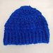 Cappello da uomo/donnao realizzato a uncinetto con filato di lana di colore  blu  oltremare