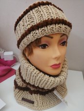 Berretto unisex in lana modello corto 