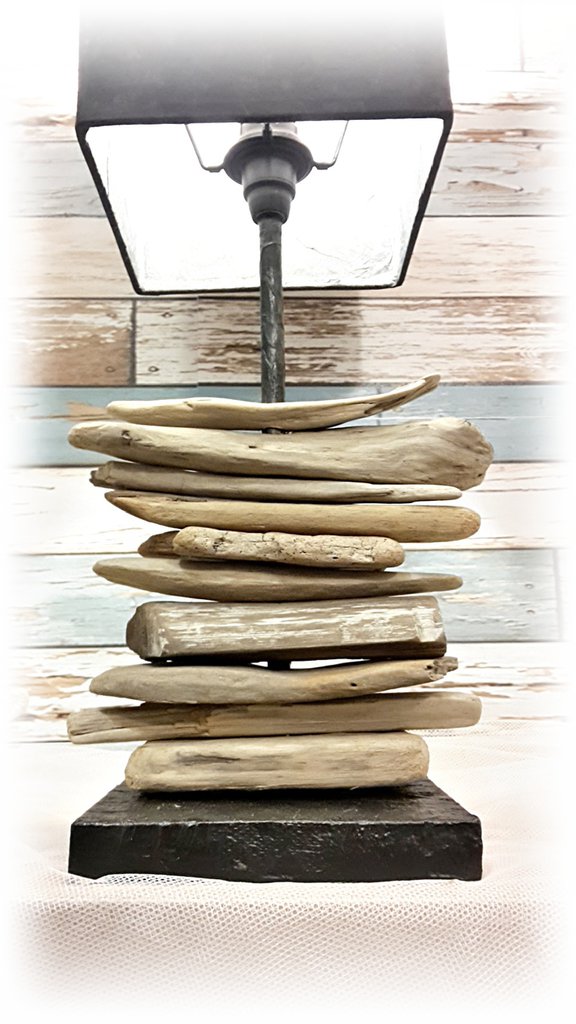 Lampe Sur Pied Artisanale Driftwood En Bois Flotté, Gris, Avec Abat-jour Et Ampoule LED