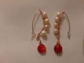 orecchini pendenti perle e corallo