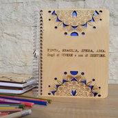 Quaderno speciale con copertina di legno